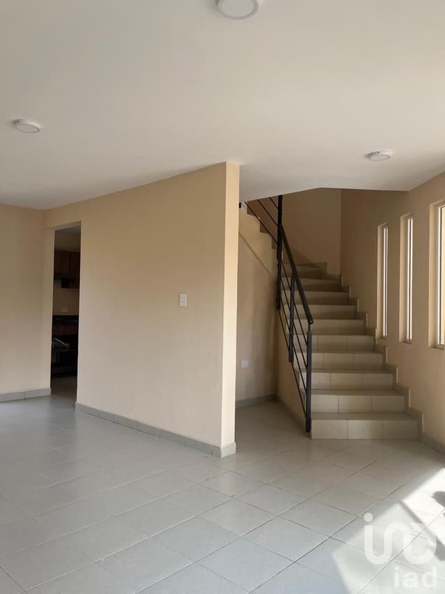 Se vende casa en desarrollo los reyes la paz