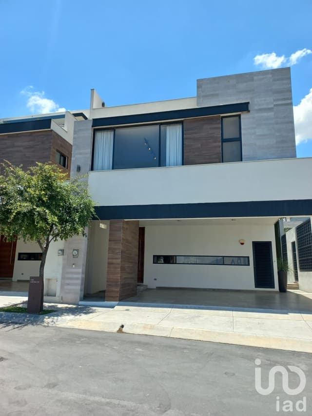Casa en Venta Avenida Paseo de los Leones, Cumbres Monterrey García, Nuevo León I2