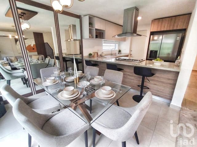 Casa en Venta en Veranda, Zona Lincoln García Nuevo León