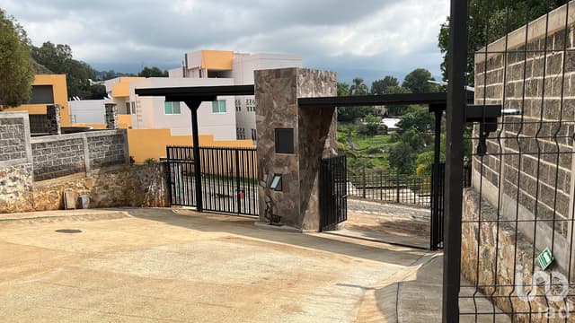 Venta de terreno en el Norte, Lomas de Ahuatlan, Cuernavaca Morelos