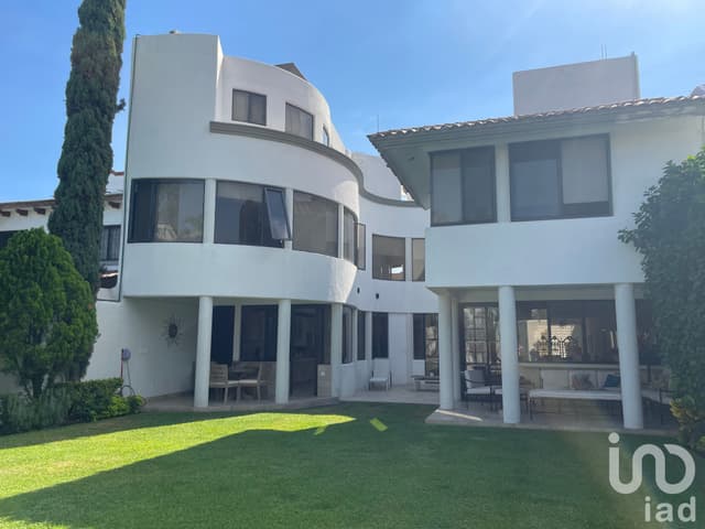 Renta de Casa en Vistahermosa Zona Dorada de Curenavaca Morelos