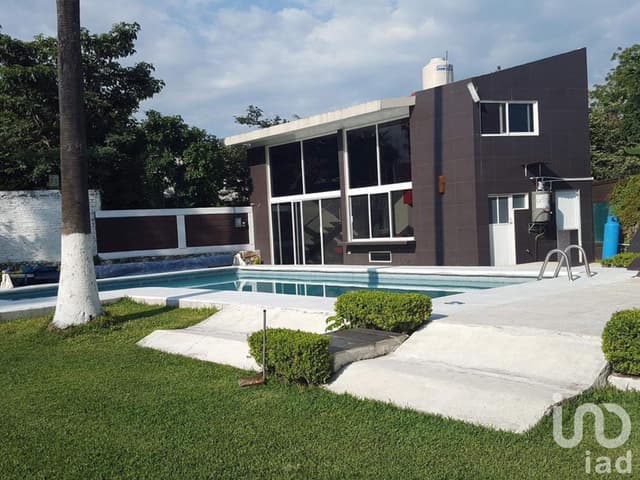 Venta de casa en Centro de Jiutepec Morelos