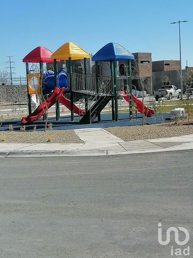 Casas en preventa, lote más construcción adecuada a la medida. Residencial del Valle II