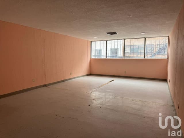 Se Renta Local de 3 niveles, Zona Centro Cd Juarez, Chihuahua