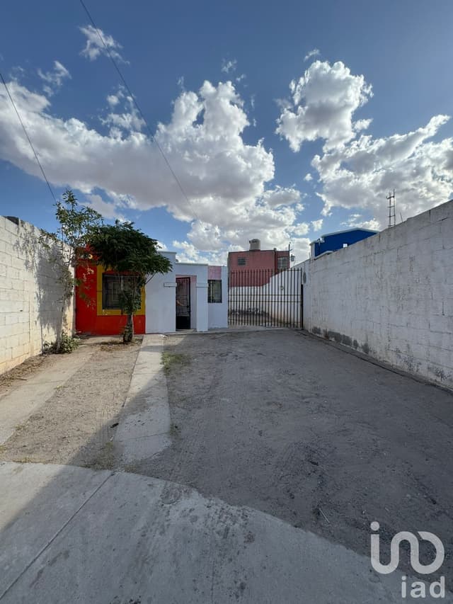 Se Renta Casa En Parajes del Valle, Cd. Juarez