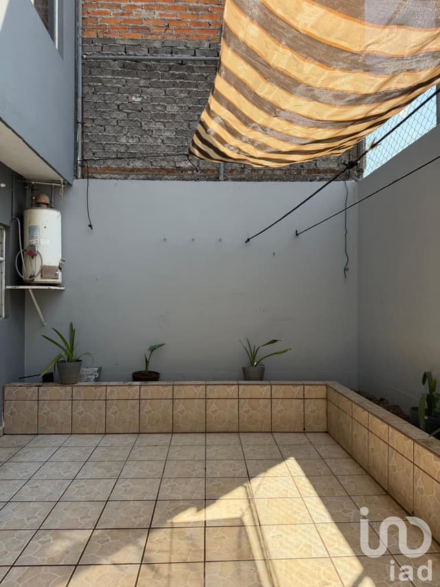 CASA EN VENTA EN AMPLIACION RAYON MORELIA