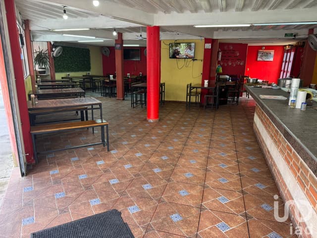 Casa con locales comerciales en Venta, Boulevares, Naucalpan