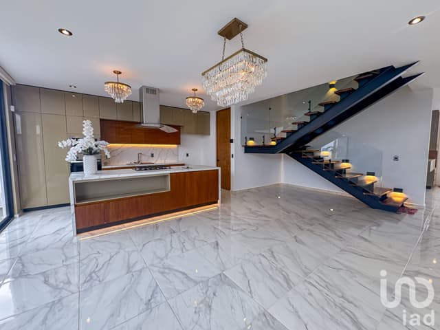 Se Vende Lujosa Casa en Fraccionamiento Privado, San Juan del Rio, Queretaro