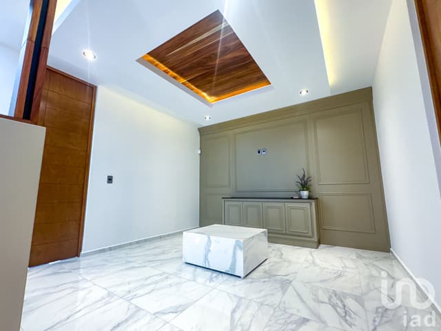 Se Vende Lujosa Casa en Fraccionamiento Privado, San Juan del Rio, Queretaro