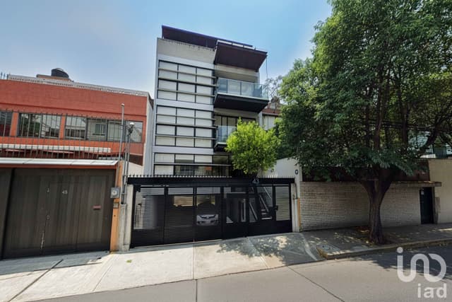 ¡Vive y trabaja en el mismo lugar! EDIFICIO EN VENTA EN ANZURES, Oficina en PB y 2 departamentos.