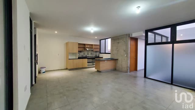 VENTA DE CASA, CON 2 DEPARTAMENTOS EN LOS ARCOS, IRAPUATO, GTO.