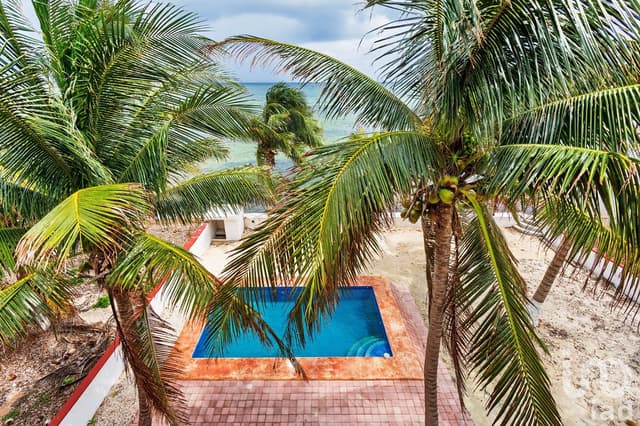 VENTA CASA BEACH FRONT - PUERTO MORELOS