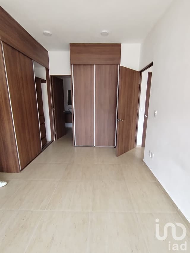 DEPARTAMENTO EN RENTA EN TRIADA EN ZONA ESMERALDA
