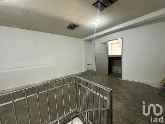 LOCAL EN VENTA JARDINES DEL BOSQUE MAZATLÁN SINALOA