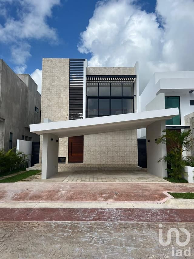 Residencia de Lujo en Lagos del Sol