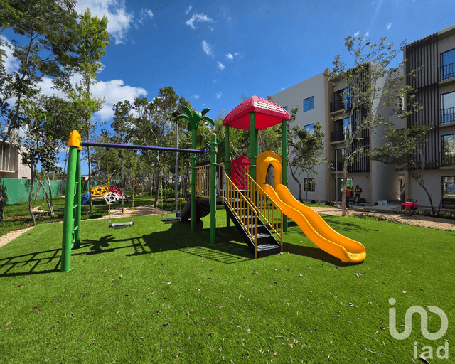 Departamento Nuevo en Venta en Cancún, sobre Av. Huayacán con Amenidades Exclusivas, 2 Recámaras