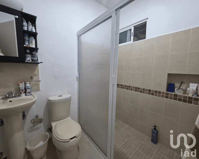 Venta de Casa en Cancún, 3 Recámaras y 3.5 Baños (1 Rec con Baño completo en PB)