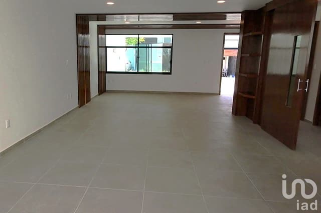 Casa en Venta en Lomas de Angelópolis con 2 Terrazas a 7 minutos de Barrio Cascatta