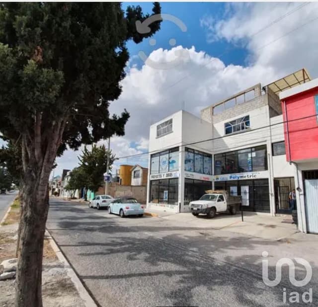 Se vende Edificio comercial con oficinas y departamento en Plutarco Elías Calles, Pachuca, Hidalgo
