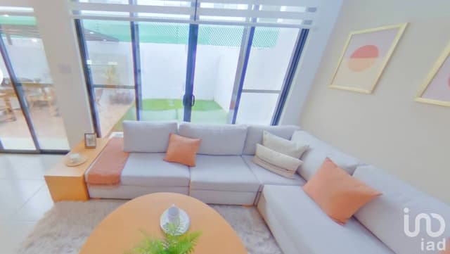 Casas en Av. Huayacan FERICIT