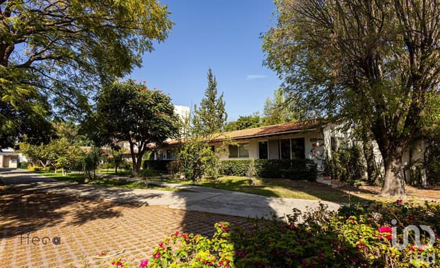 CASA EN VENTA DE INSPIRACIÓN EN PUEBLO MÁGICO EL PUEBLITO