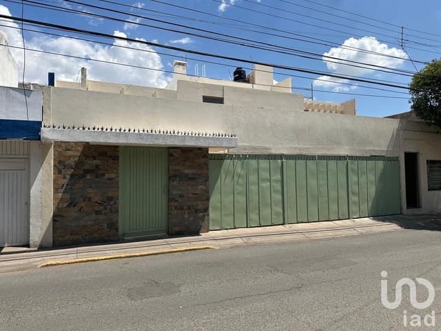 CASA EN VENTA EN C. JUAN DE MONTORO, CENTRO, AGUASCALIENTES. SUP. 424