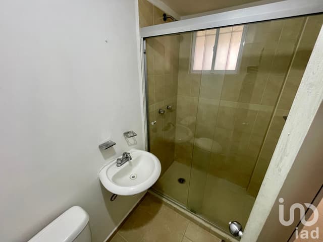 Departamento Equipado en Planta Media en Renta Privada Dabi (39)