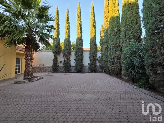 Residencia de lujo en venta, muy amplia, excelente ubicación, construcción y acabados de primera