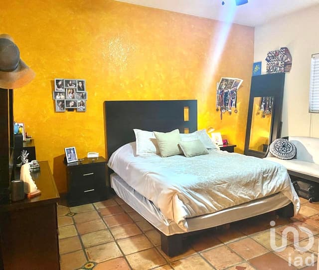 VENTA DE RESIDENCIA EN CERRADA DEL SOL