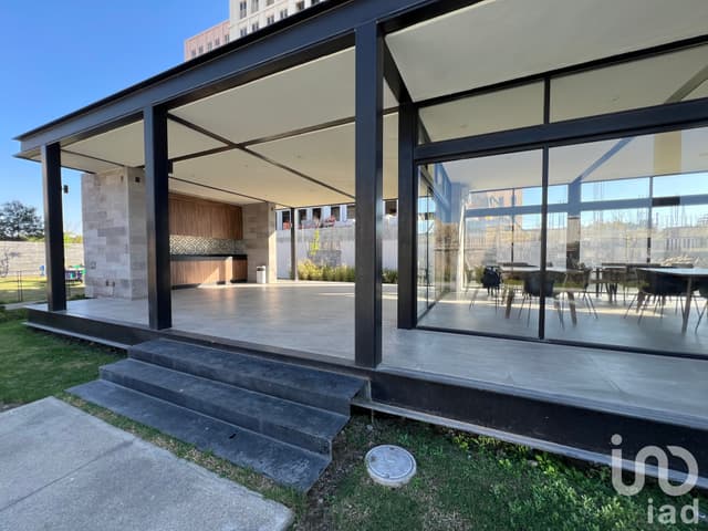 Terreno en venta en la colonia Solares, en el Municipio Zapopan, Jalisco.