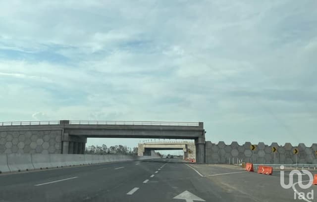 Venta de Oportunidad de Inversion en Terreno Rustico de uso mixto, La Granada, Guanajuato