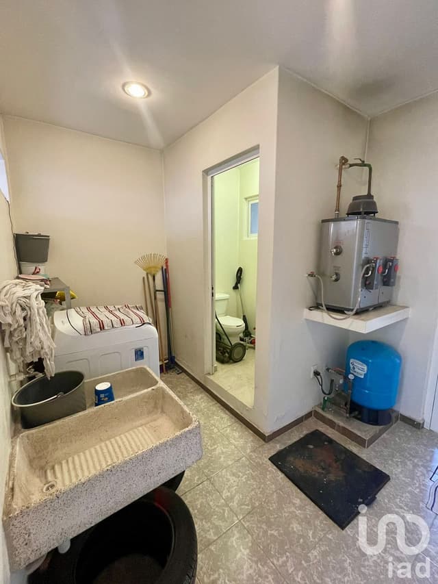 Casa en Renta en Residencial Casa de las Fuentes, San Salvador Tizatlalli, Metepec, Estado de México