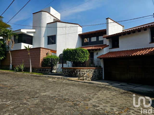 Casa en Venta Rinconada Vista Hermosa Zona Dorada Cuernavaca