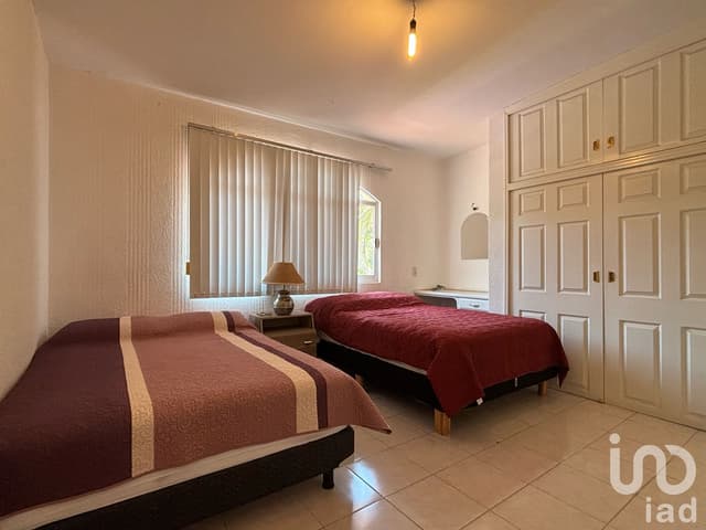 Casa en Venta en Condominio con Alberca propia en Jiutepec , Mor.