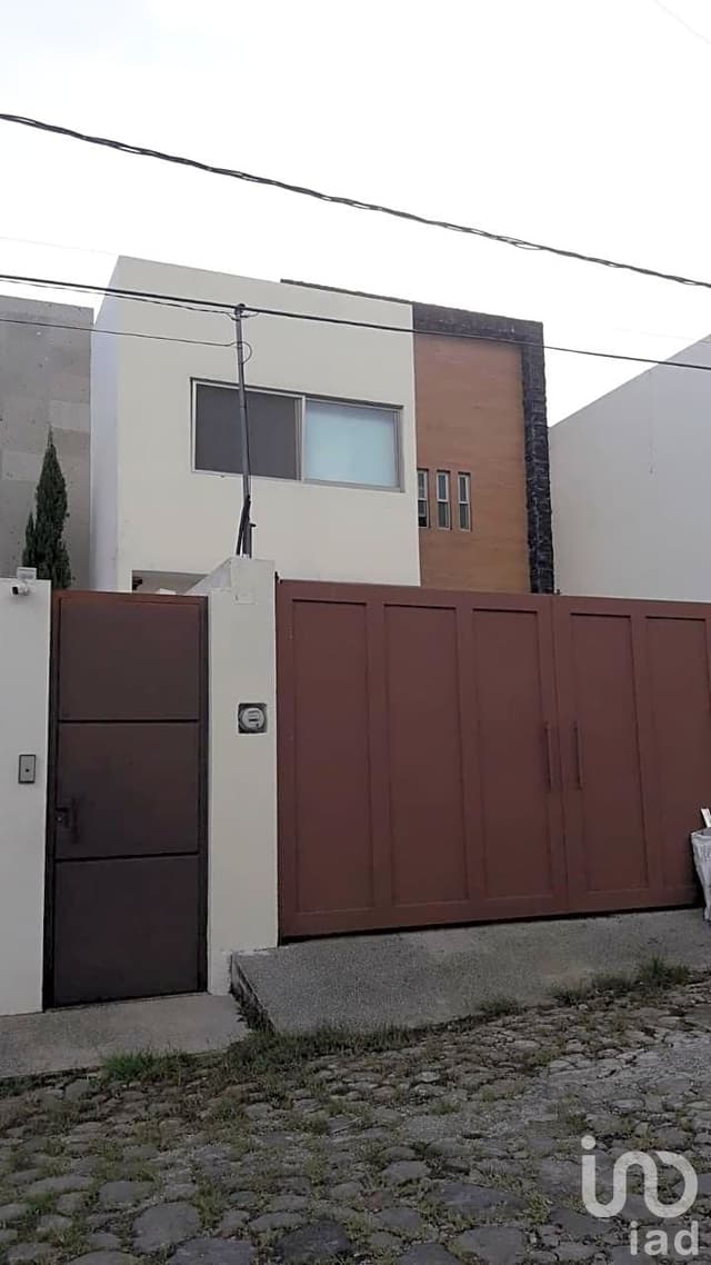 Venta Casa en Priv. con Seguridad col Jardín Tetela Tlaltenanago Cuernavaca Mor.