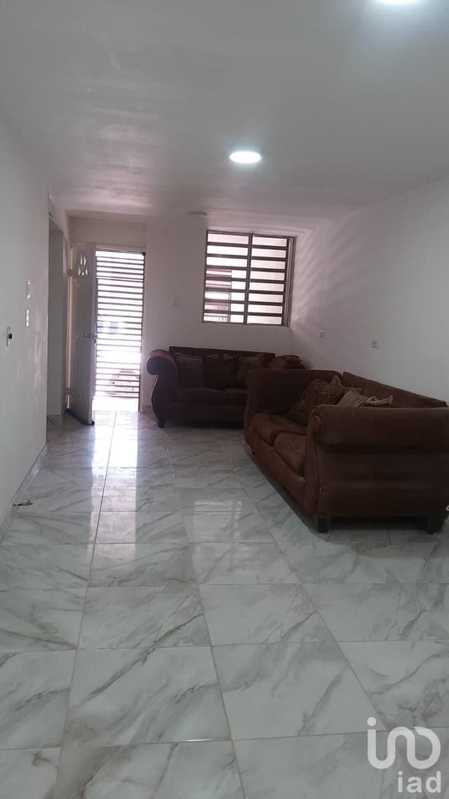 CASA AMPLIA DE 5 REC 3 BAÑO JILOTEPEC LAS TORRES Y PASEO DE LA VICTORIA