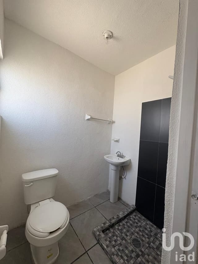 CASA EN VENTA SECTOR LAS TORRES PARAJES DEL SOL SE ACEPTAN TODOS LOS CREDITOS