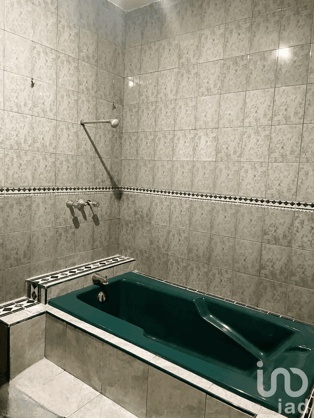 CASA EN VENTA EN OASIS REVOLUCION POR BLVD ZARAGOZA SECTOR GRAN PATIO ZARAGOZA