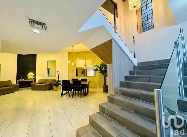 RESIDENCIA RINCONES DE SN MARCOS SECTOR CAMPESTRE 3 NIVELES DISEÑO INTELIGENTE 5 RECAMARAS 5 BAÑOS