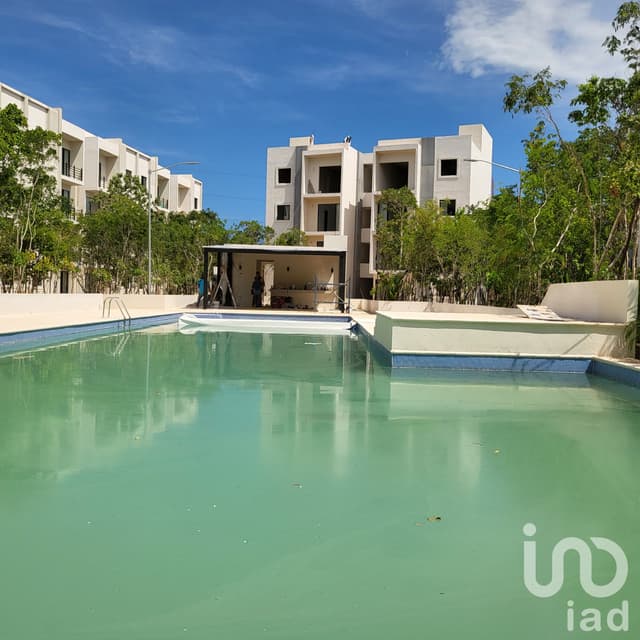 DEPARTAMENTO EN VENTA EN AV. HUAYACAN SUR CANCUN QUINTANA ROO