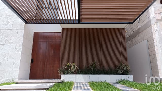 CASA EN VENTA EN ZONA EXCLUSIVA CUMBRES | CANCUN