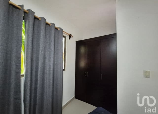 CASA EN VENTA POLÍGONO SUR JADE RESIDENCIAL