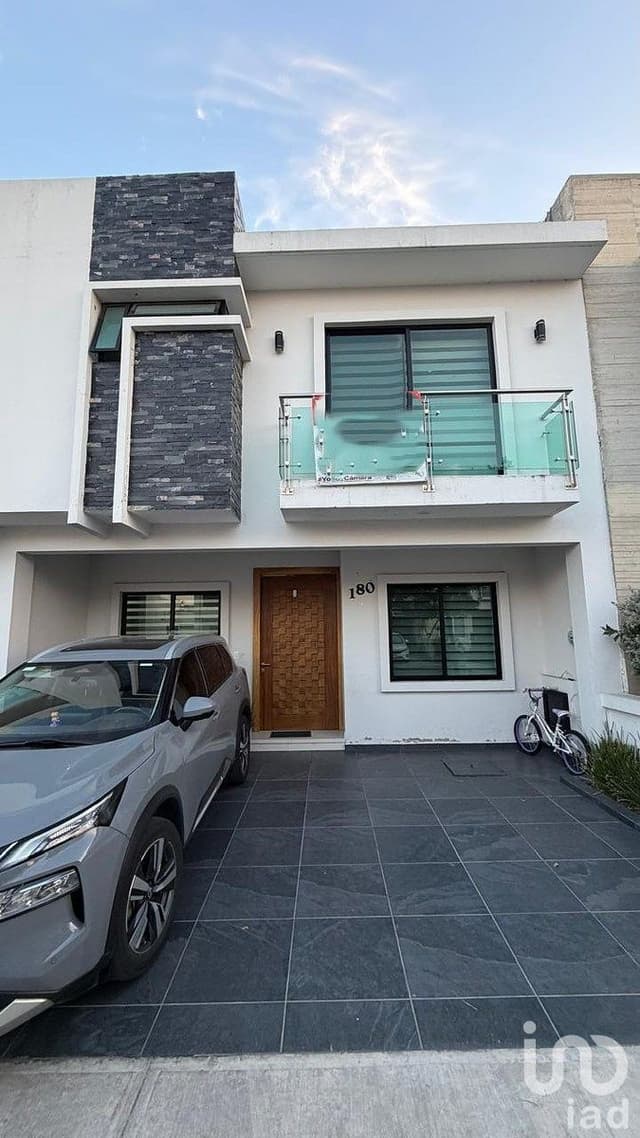 Residencia en Venta en La Cima