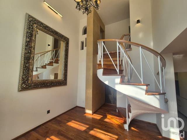 Moderno departamento remodelado con terraza en Roma Norte