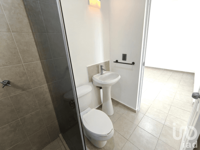 Departamento en Circuito Canto Murano 1101, Fracc. Tres Cantos, Querétaro, Querétaro, C.P. 76235