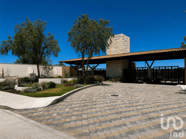 Terreno en venta en bosques Central precio especial